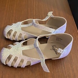 Monkey Feet shoes size 5-6 yrs